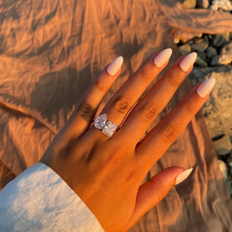 Eliza Ring mit zwei Steinen