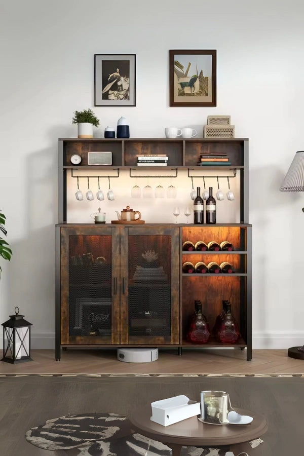 Weinbar-Hüttenmöbel