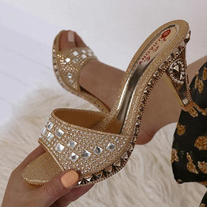 gold_kiana